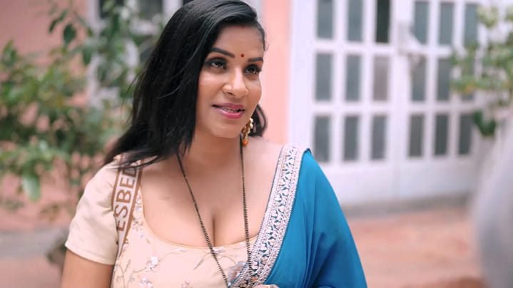 De De Pyaar De Part 1 EP4 ULLU Hot Hindi Web Series